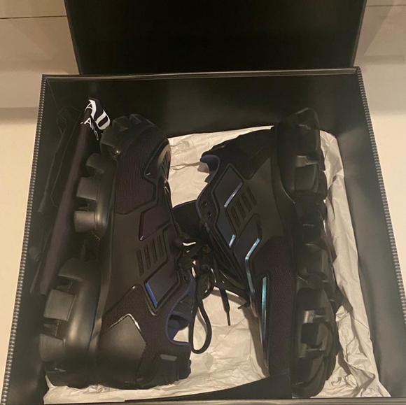 PRADA CLOUD BUST THUNDER - Picture 2 of 7